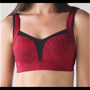 Lululemon Ta Ta Tamer III Bra in size 34DD